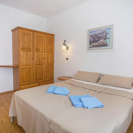 Apartman Stunning In Tar With Swimming Pool